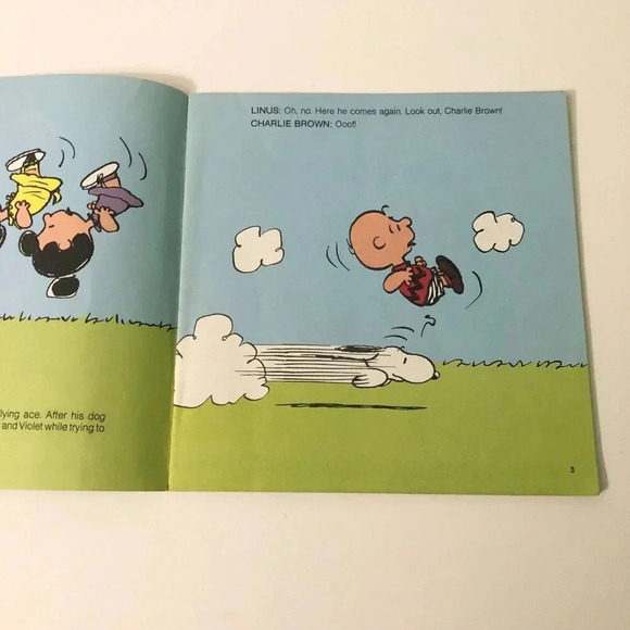 Vintage 1987 Golden Story Book Snoopy Hes  Your Dog Charlie Brown Book - Picture 9 of 16